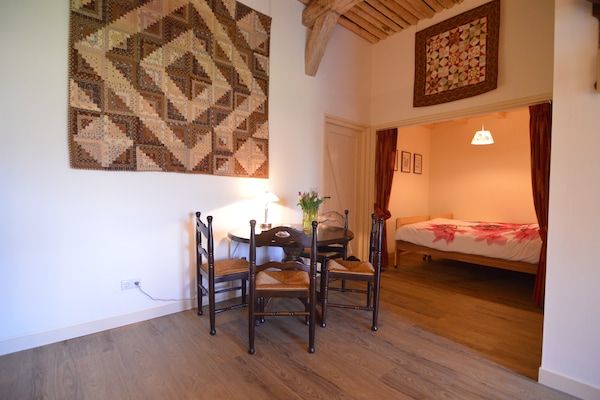 Eetkamer - Boerderij in Geesteren bij bos in Geesteren (2)