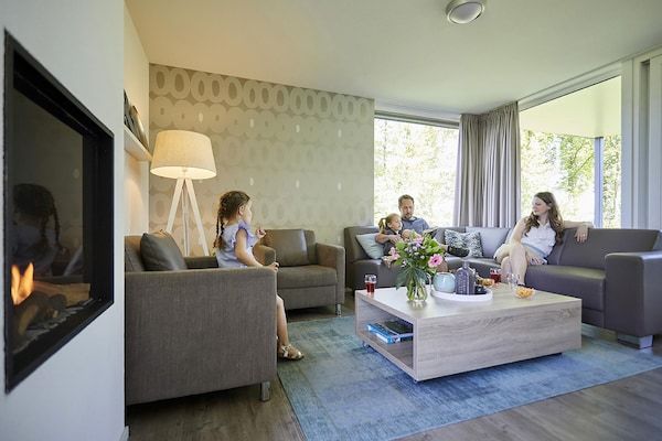 Woonkamer - Boerderij in Limburg met Sauna & BBQ in Roggel (2)