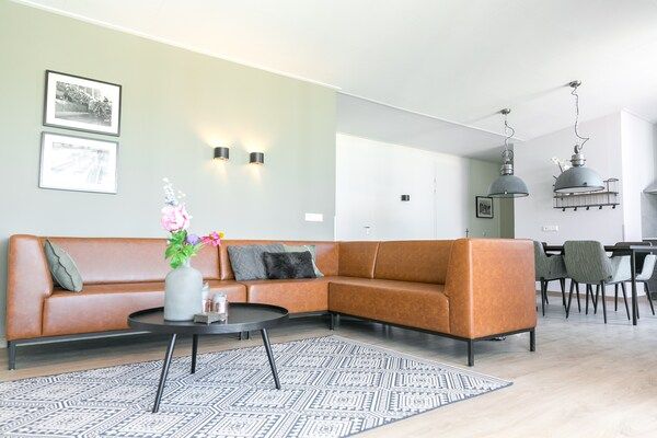 Woonkamer - Bungalow in Nederland met Toegankelijk Ontwerp in 's-Gravenzande (2)