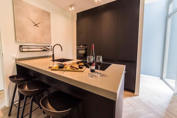 Keuken - Schitterende wellness villa met uitzicht in Maastricht (4)