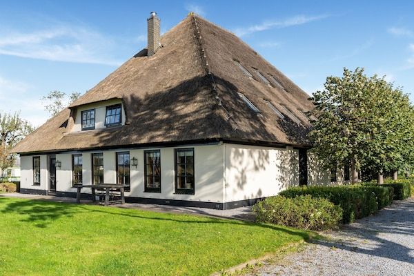 De Pauwenhof in Heiloo - Foto 1 van 58