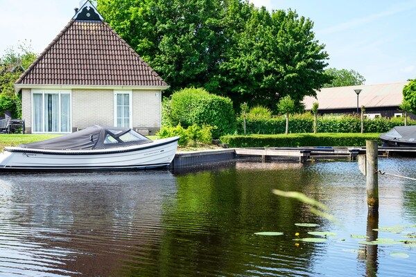 Buitenkant - Vakantiewoning met sauna, buitenspa in Friesland (1)
