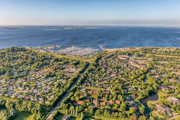 Buitenkant - Vakantiehuis bij Grevelingenmeer Brouwershaven in Brouwershaven (2)
