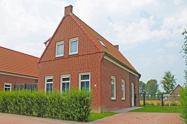 Buitenkant - Luxe woning in Zeeland met infraroodsauna in Breskens (1)