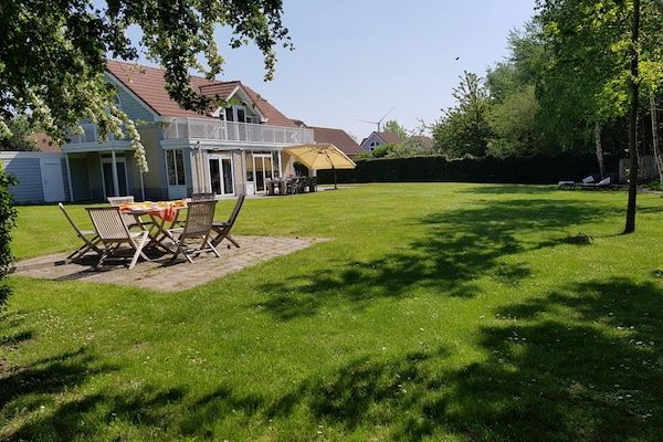 Untagged - Villa in RZ Kamperland met zwembad in RZ Kamperland (1)