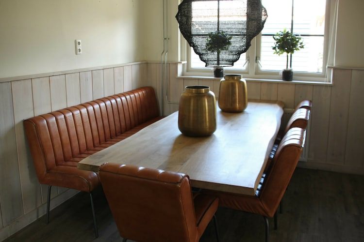 De eetkamer van Recreatiepark de Boshoek 17 in Voorthuizen